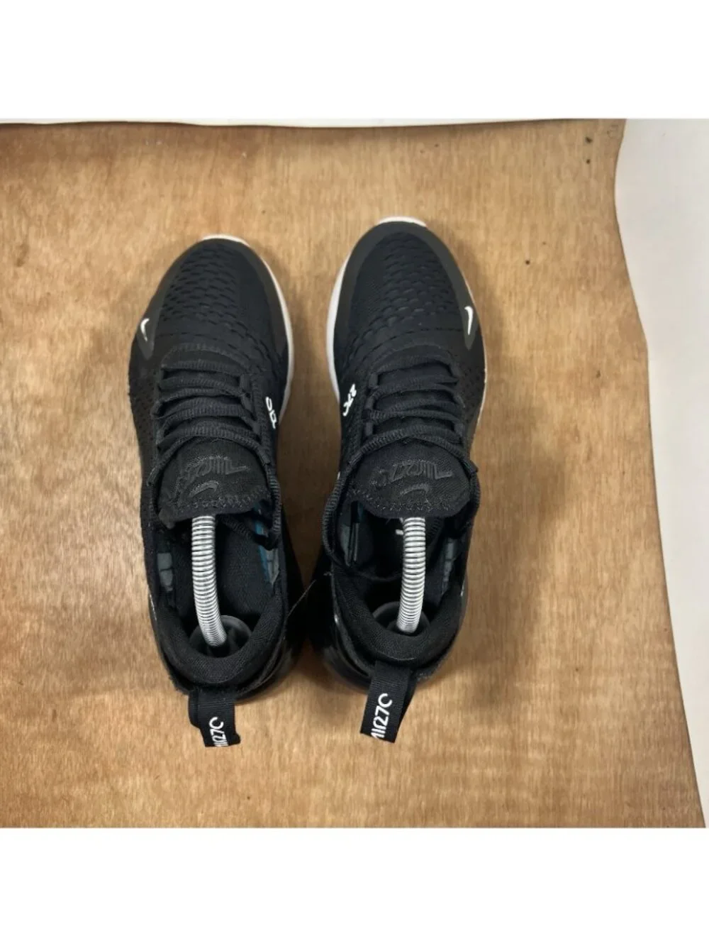 Nike Air Max 270 Men Size 6.5 Sneakers Black/White Mesh Lace Up AH8050-002